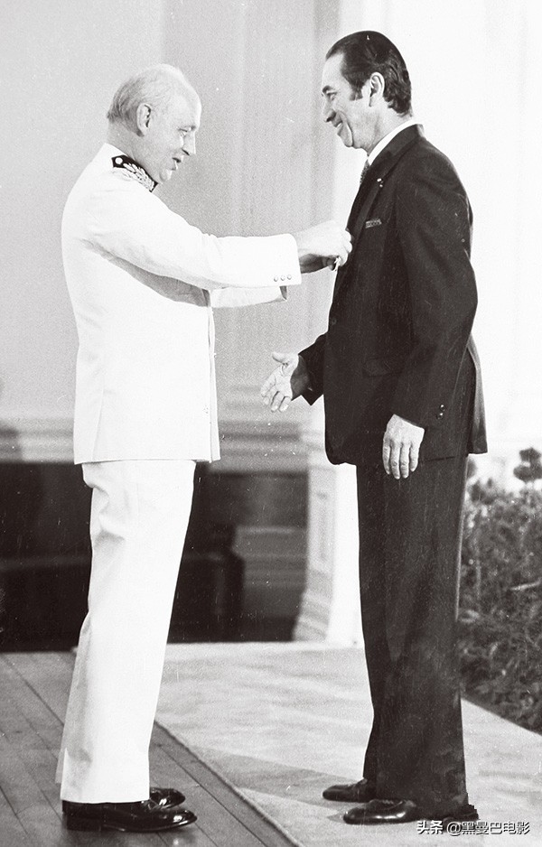 何鸿燊打造海上皇宫，引进*家乐百**，首创贵宾厅，终成一代“赌王”