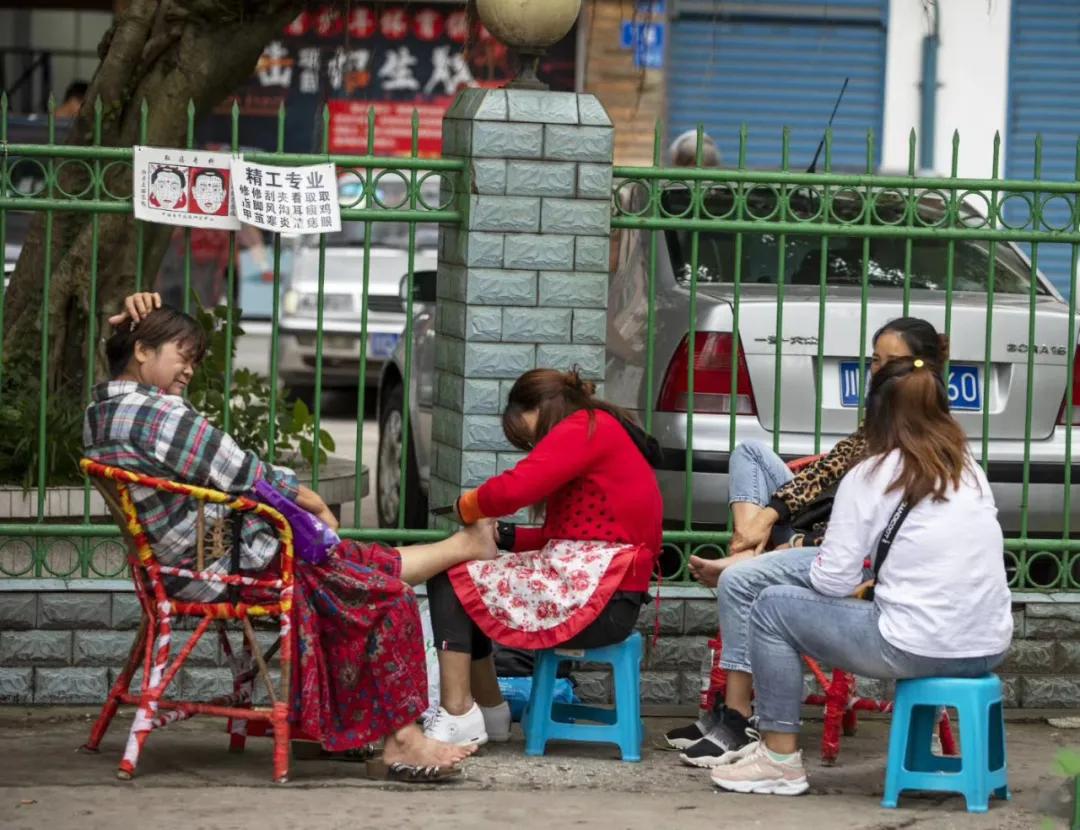 鍐嶈瀹滃鑿滃潩鏈哄満,鍥涘窛瀹滃鍐嶈