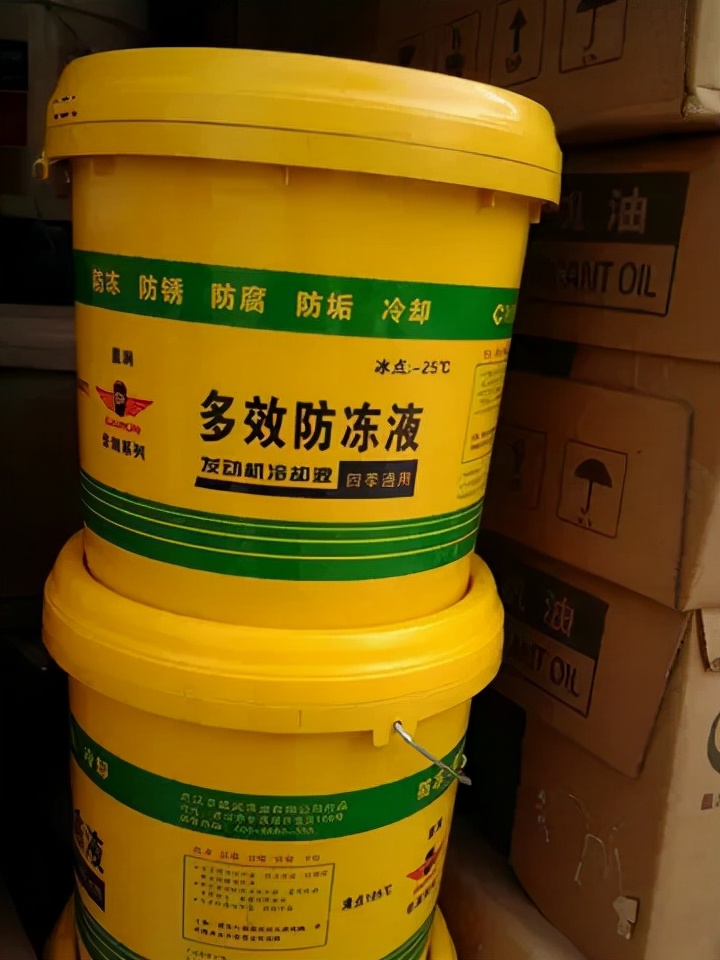 冬天水管冻住了怎么解决,冬天小区水管冻住了该弄哪里