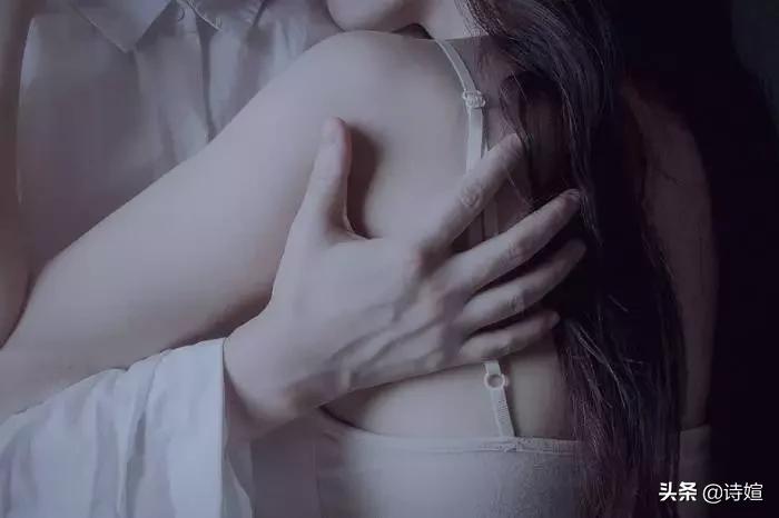 阿楚|眷恋的年华，却只是短暂狂欢