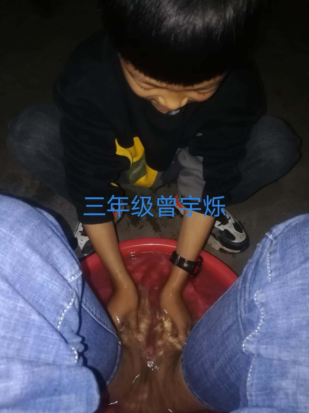 九九重阳节尊老爱老活动,九九重阳节尊老敬老把爱带回家