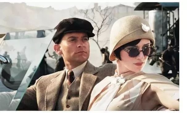 不佩戴金银珠宝,不佩戴贵重首饰