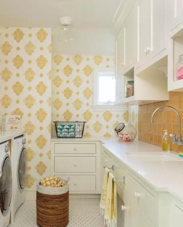 家庭洗衣房设计方案,楼梯下空间设计成洗衣房