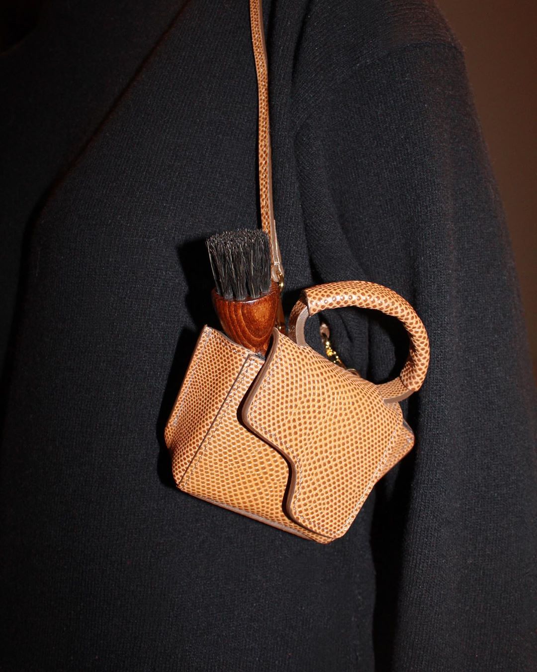 一眼掳获目光的流畅线条:北欧小众手袋及鞋履品牌ATPAtelier