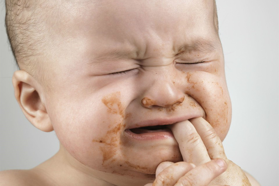 七岁小孩长牙会引起发烧吗,长牙会引起发烧吗