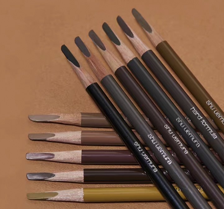 学习化妆适合的彩妆,学化妆怎么能学得又快又好