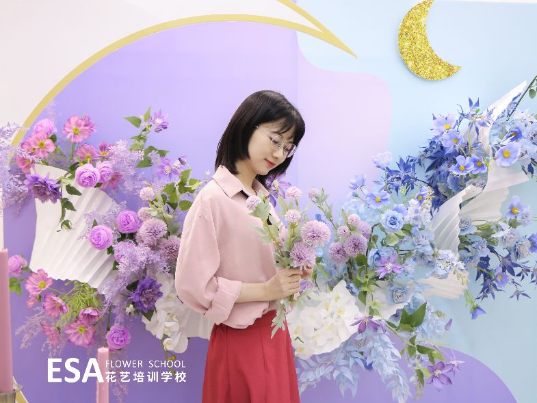 婚礼花艺培训课程,蓝紫色花艺设计效果图片