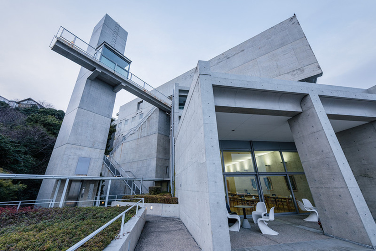 水泥的使用寿命是多少年,水泥建筑寿命到底是多少年