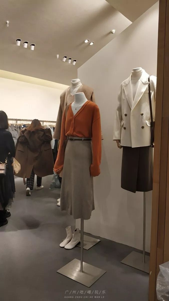 韩国东大门档口服装批发市场图片,韩国东大门服装批发有几个大楼