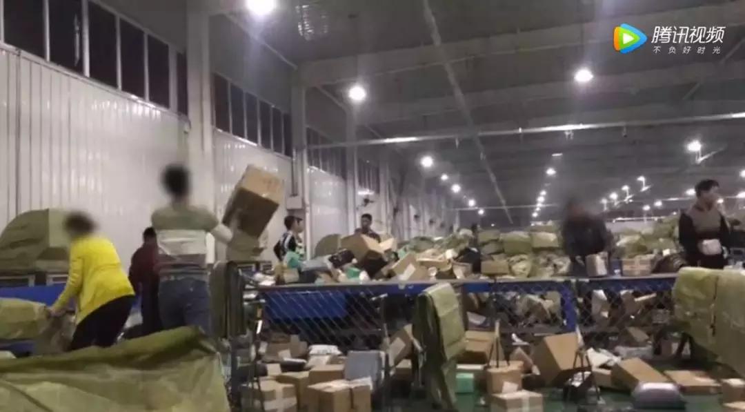 感受一下日本快递员的服务,日本快递员竟然不怕差评