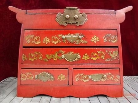 鄂尔多斯轻奢家具风格,蒙古族家具现代感十足