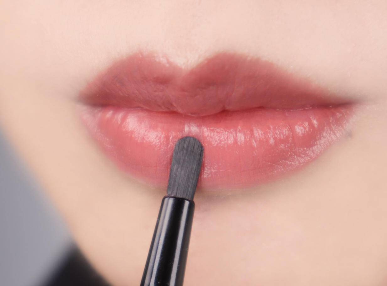 纪梵希唇彩口红,既是口红又是润唇膏