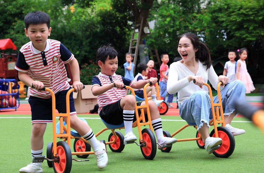 想当一名幼师有前途吗,大专生当幼师有前途吗