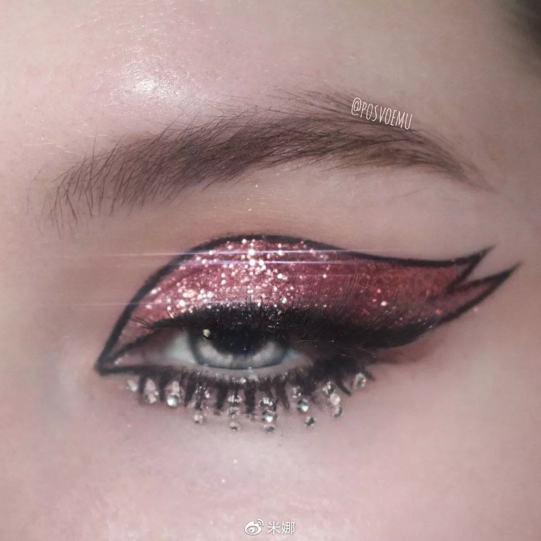 泫雅ins晒美照,泫雅携新作品回归