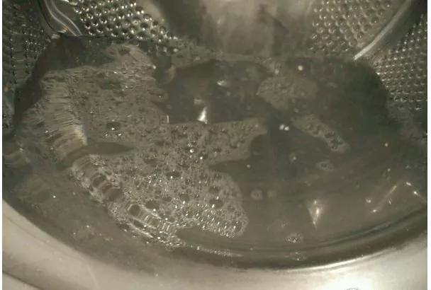 洗衣机不洗比马桶还脏,最有效的清洁洗衣机的方法