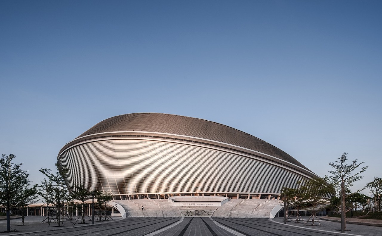 海口五源河体育场内场效果,海口五源河体育中心内部图