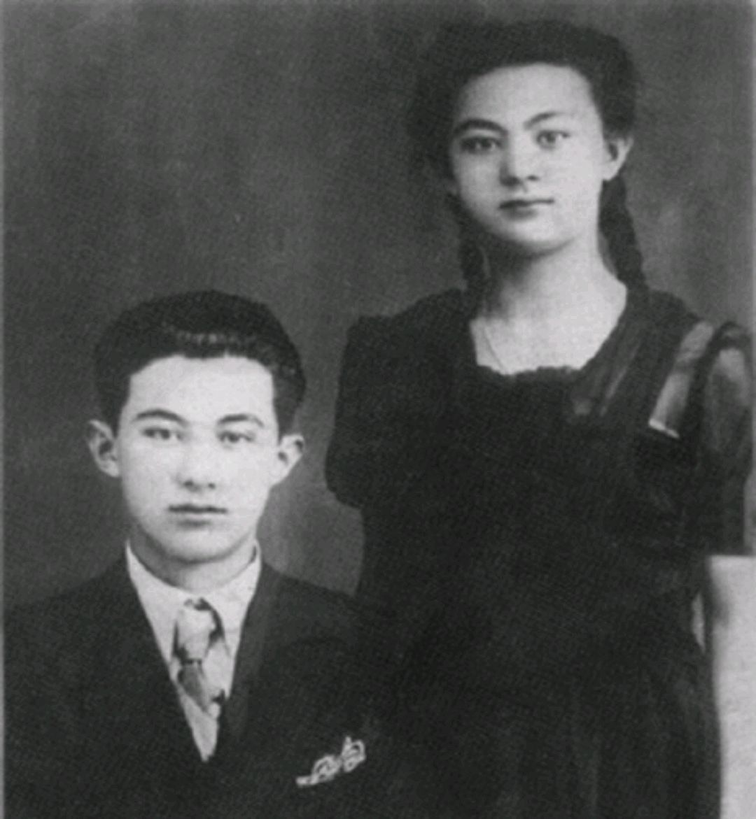 17岁的嘎丽娅劝降450名日军，只留下红头巾，普京为其纪念碑题词