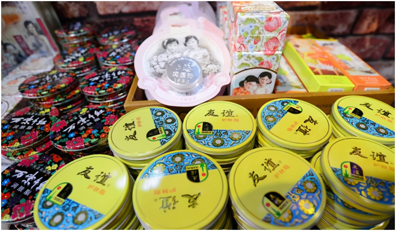 妈妈辈适合的护肤品牌子,妈妈抗衰老护肤品平价排行榜