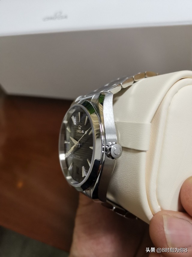 欧米茄海马开箱,开箱欧米茄碟飞腕表
