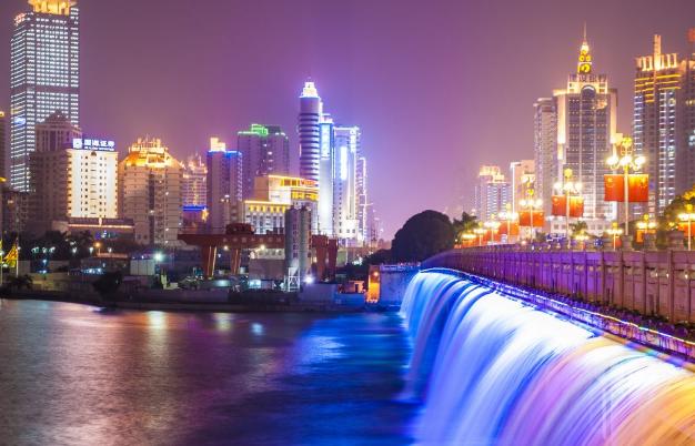 厉害了广西,南宁未来5年后gdp突破8000亿