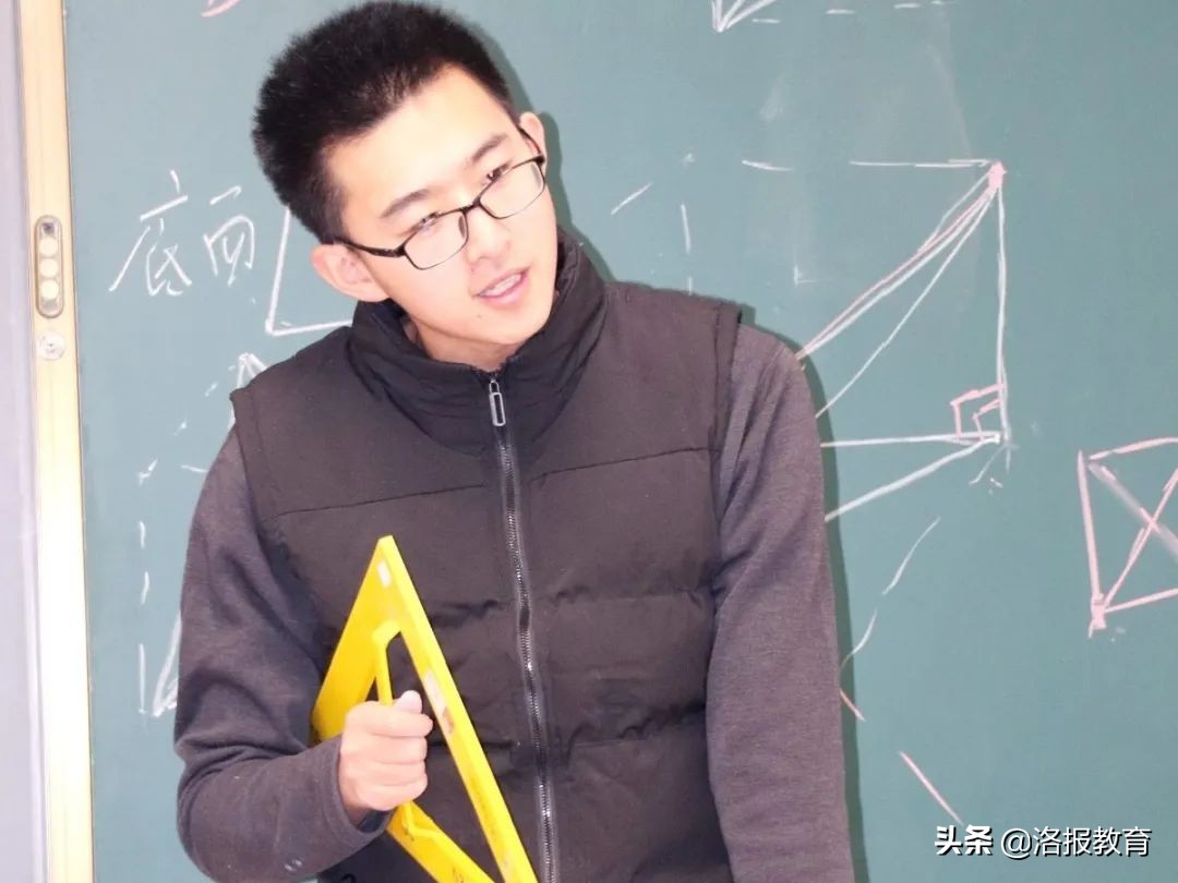 教师风采展环创,教师风采艺术展