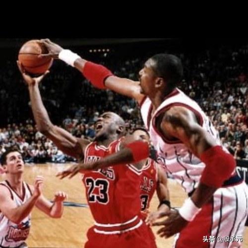 乔丹奥拉朱旺夺冠,奥拉朱旺得知乔丹退役