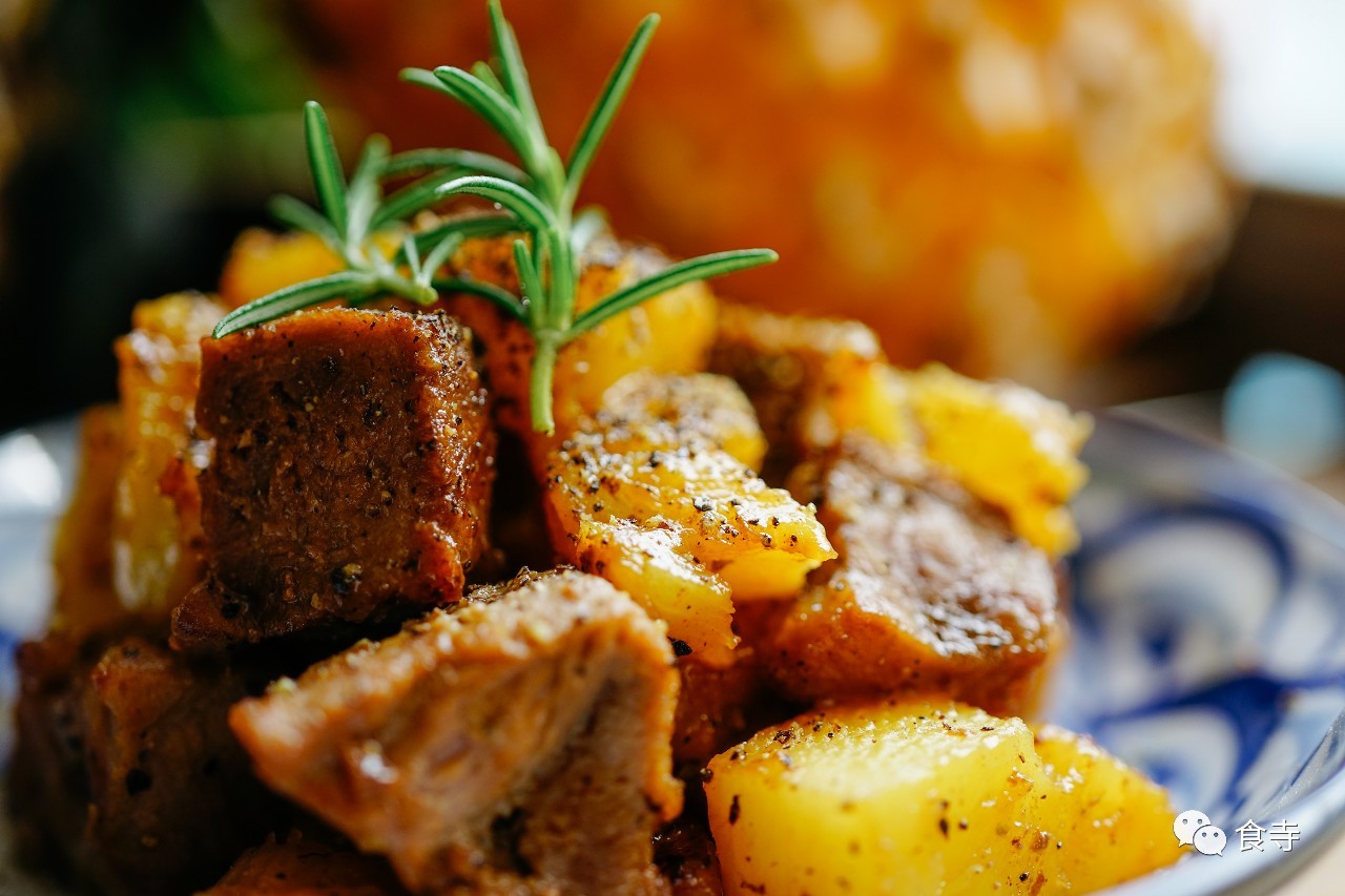 ​我是怎么用一个菠萝度过一天的？