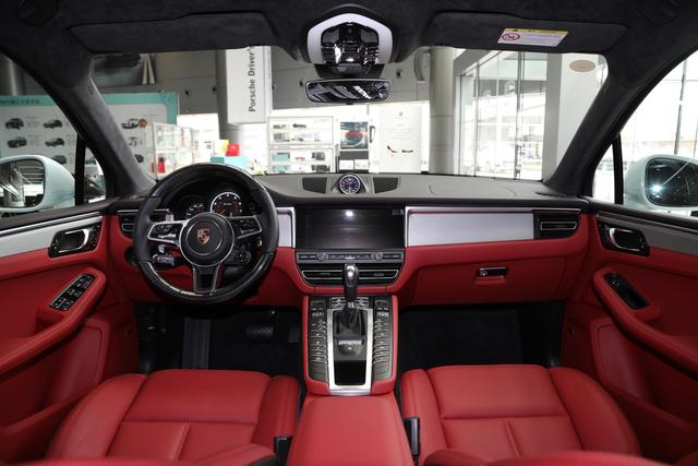 保时捷macan用的马牌轮胎花纹,macan18寸轮胎马牌可以吗