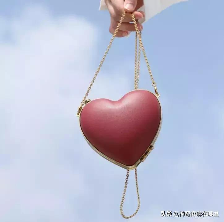 2021十款必买小众轻奢包包有哪些,小众包包品牌推荐高级感