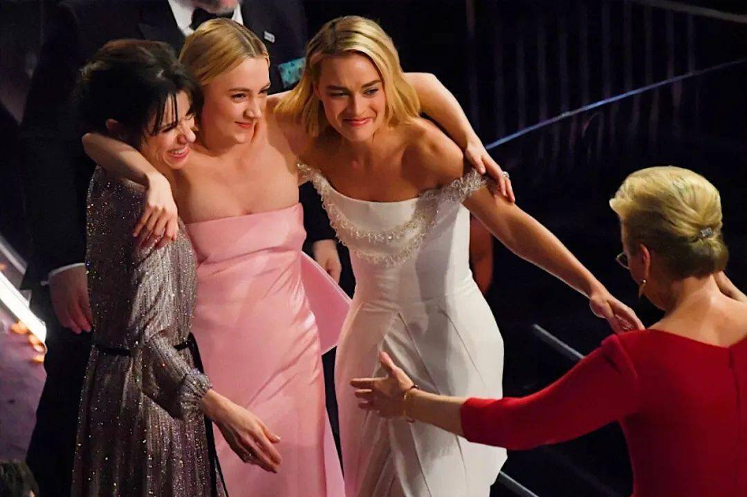 间接“击垮”两大顶流，他就一句抱歉？