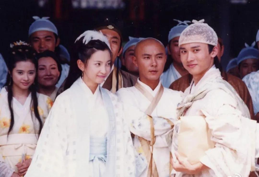 突然觉得2000年已经是22年前的事,原来1999年已经是20年前了