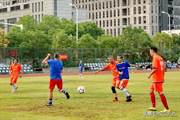 武汉足球运动员蔡晟,武汉足球名宿蔡晟