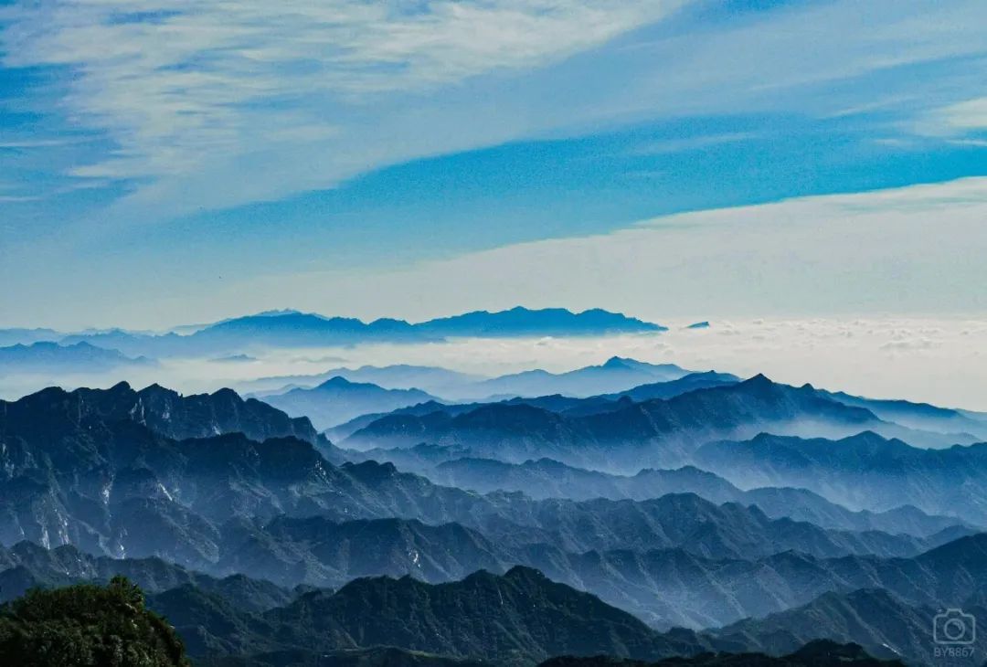 徒步穿越北驼梁完整版,穿越花海古道游记