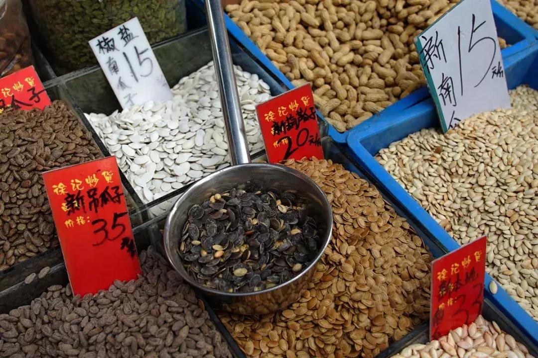 年味|带上小拖车跟我走!这里买年货实惠好吃