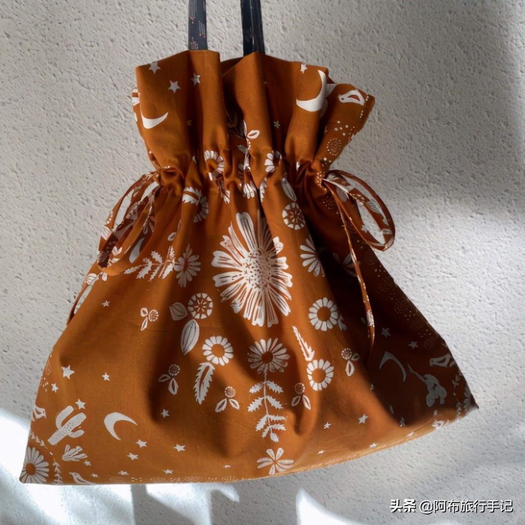 在日本逛布店，种类实在太多，我们列了一份游客导览清单