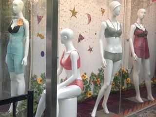 开内衣实体店需要具备哪些条件,开内衣实体店生意怎样