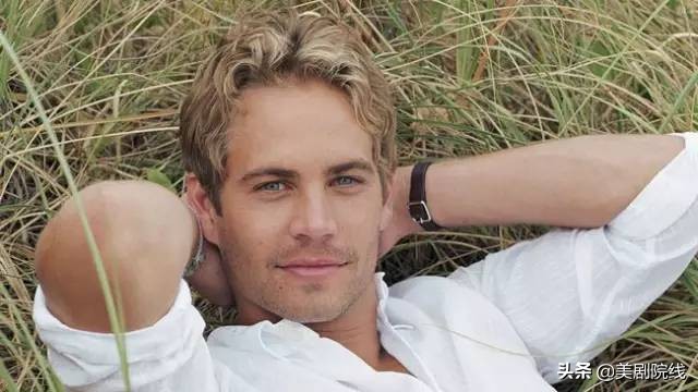 第一次被男生掐腰什么感觉,第一次被男生搂腰