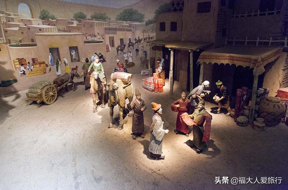 新疆哪里避暑必去吐鲁番,中国最低的地方吐鲁番盆地