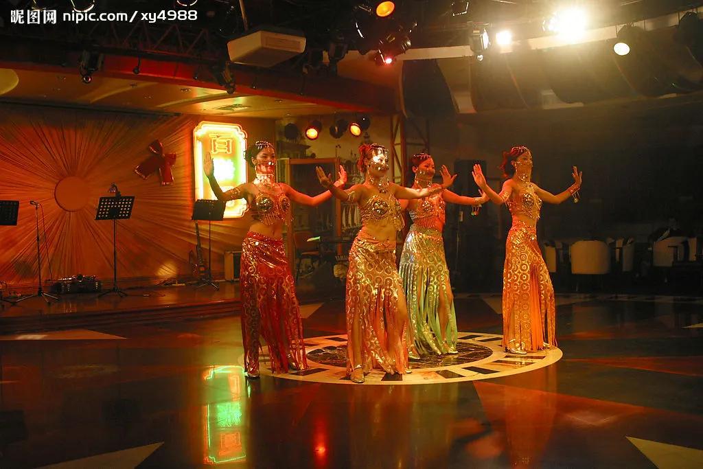 现代娱乐业的兴起,歌舞升平的老上海舞厅