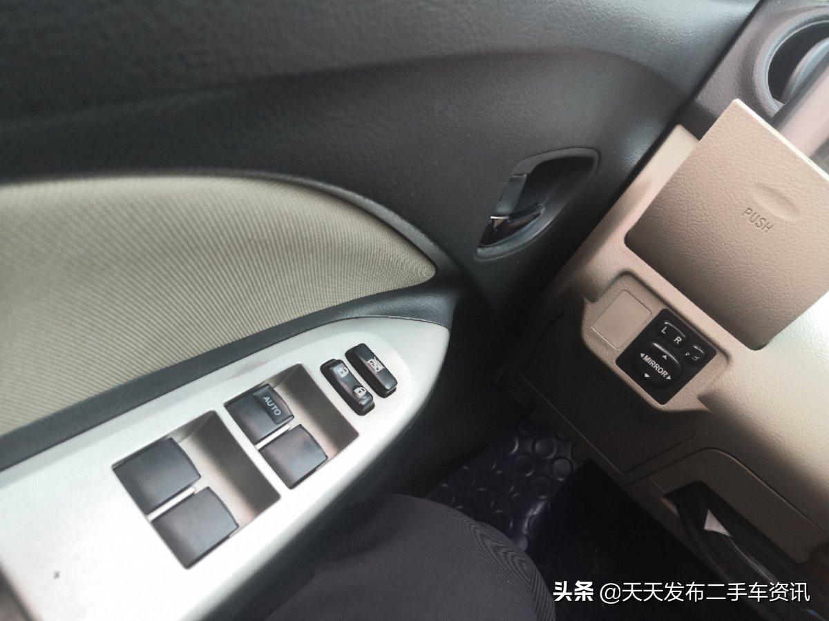 12年丰田威驰手动二手车值多少钱,12年丰田威驰1.3手动多少钱