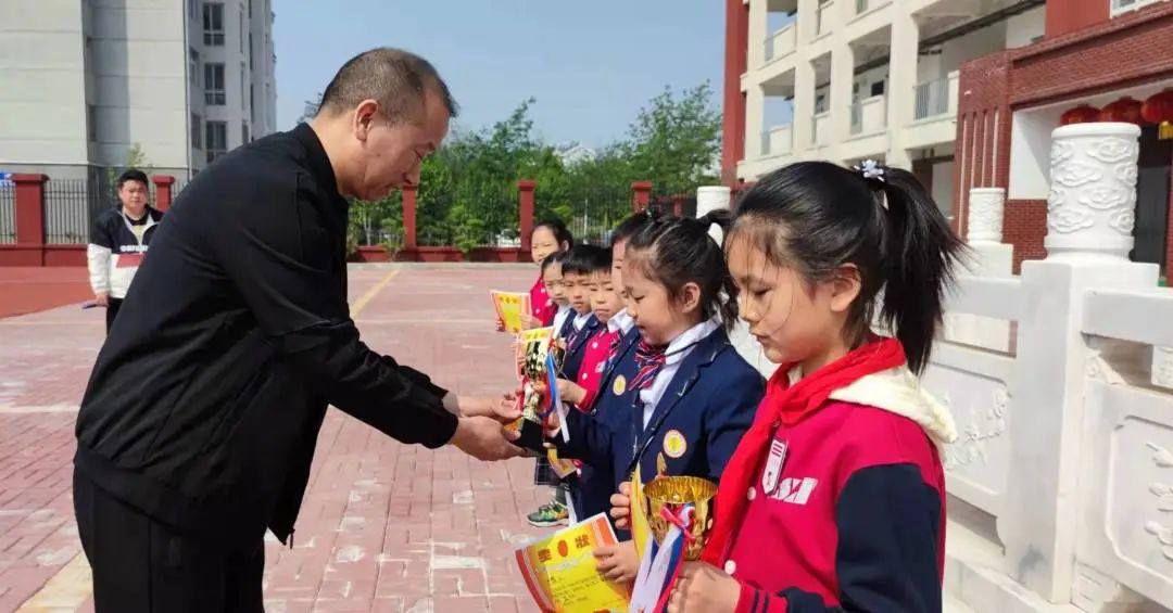 道清路小学校长杯足球联赛,洛龙区第一小学学生足球比赛