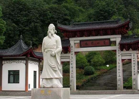 余秋雨随笔,余秋雨最经典散文