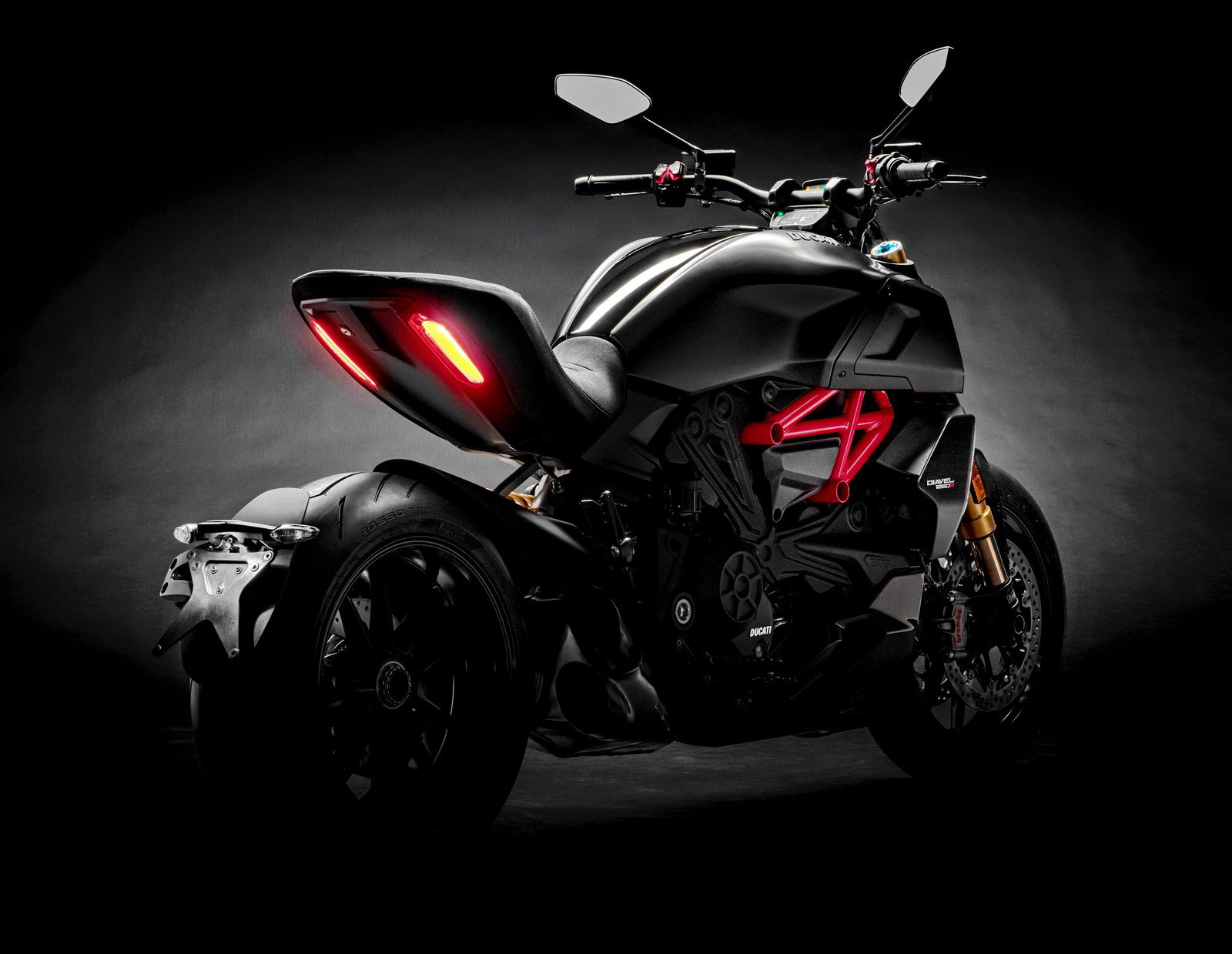 杜卡迪diavel大魔鬼1260,杜卡迪diavel1260s多少钱