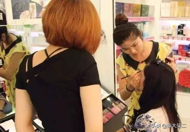 顾客进入护肤品店的话术,化妆品实体店销售技巧和话术大全
