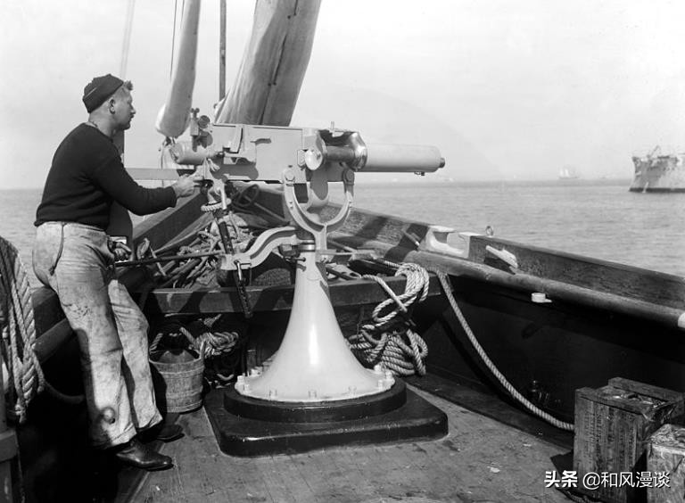 被逼上战场的“娇小姐”!一场豪华邮轮之间的生死对决