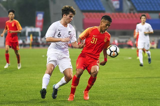 当今足球巨星转会费最高球员,武磊个人资料足球身价