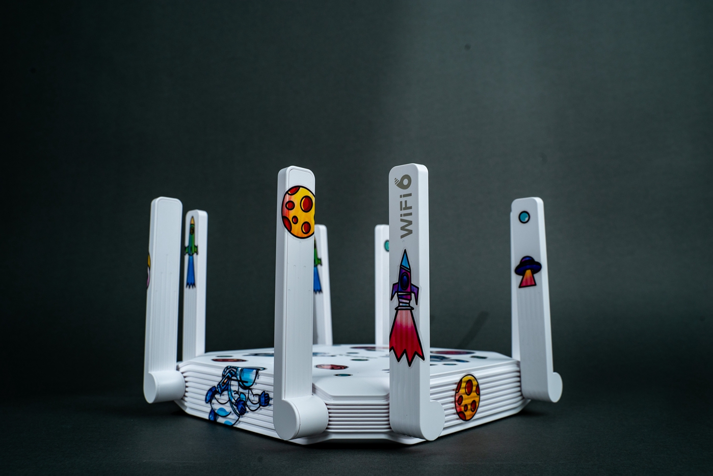 让所有人都能用得起我们的产品,锐捷星耀x32pro与x60pro路由器