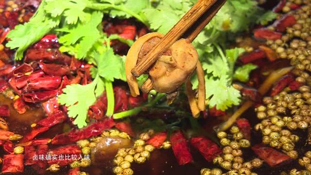 在成都比自贡还辣的自贡菜,在成都吃自贡菜