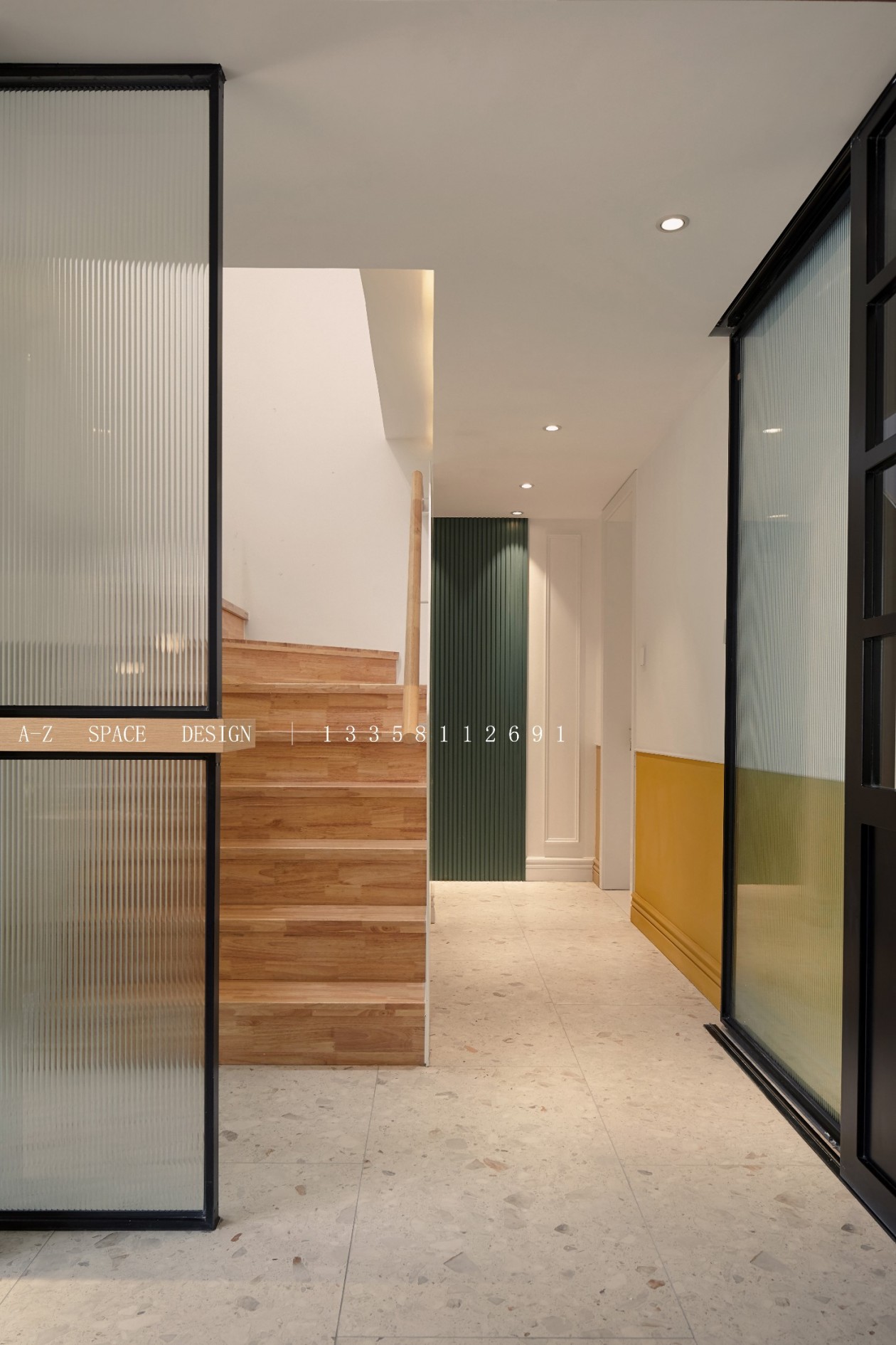 “拼一脸的缤纷染一屋的色块做最精彩的自己”原木家具最百搭