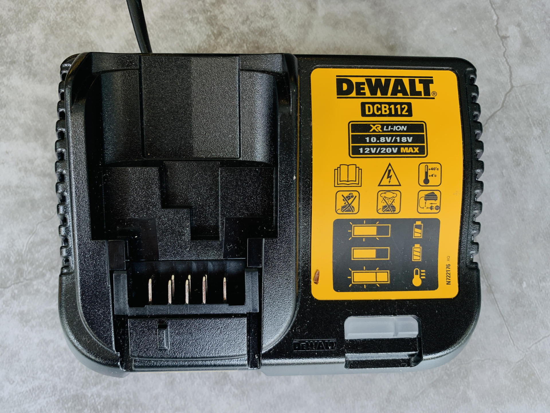 得伟电钻dcd701充满电要多久,得伟锂电钻测评